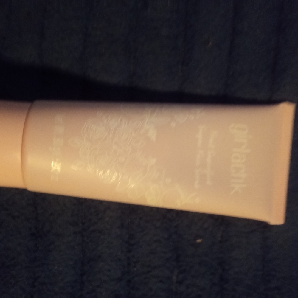 Girlatick face mask